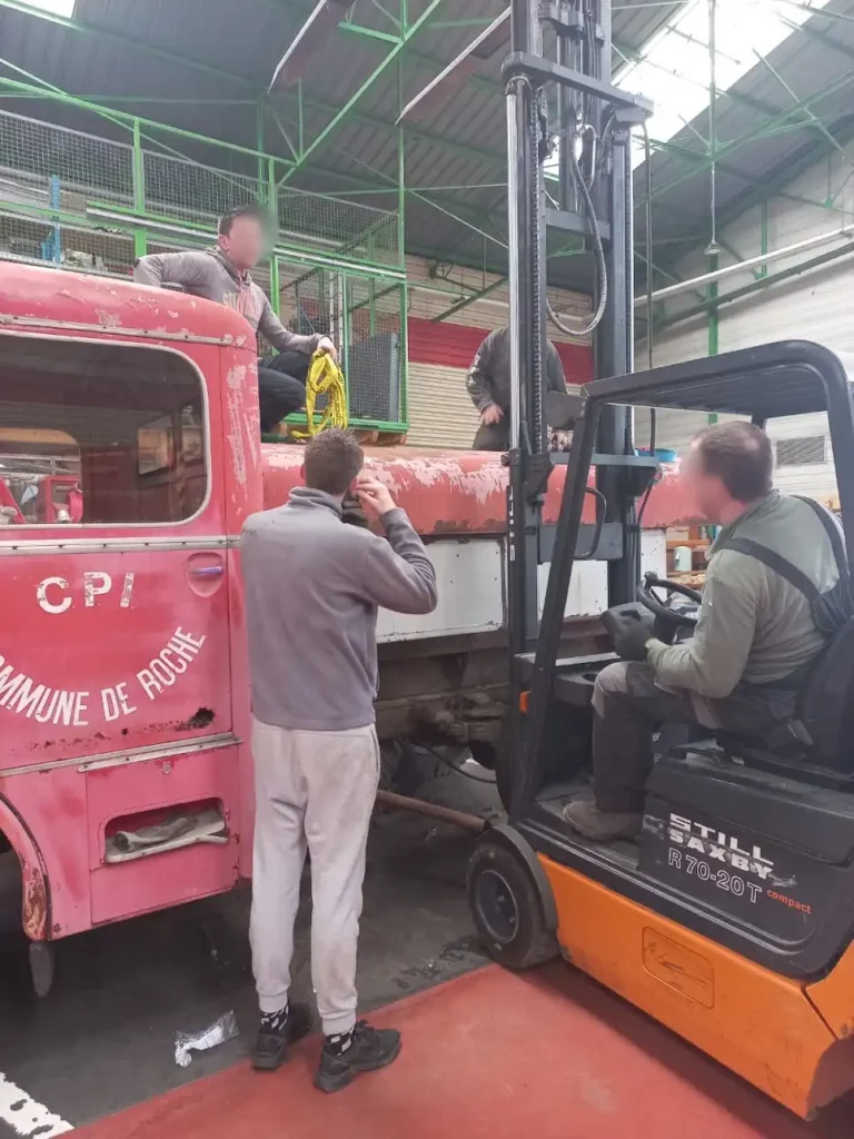 camion Berliet rénovation 7