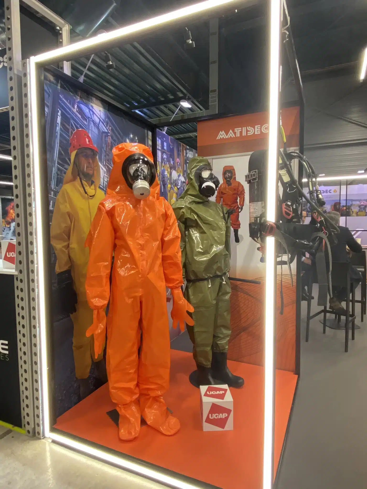 Photo de nos tenues sur le stand MATISEC au Congrès National des Sapeurs-Pompiers 